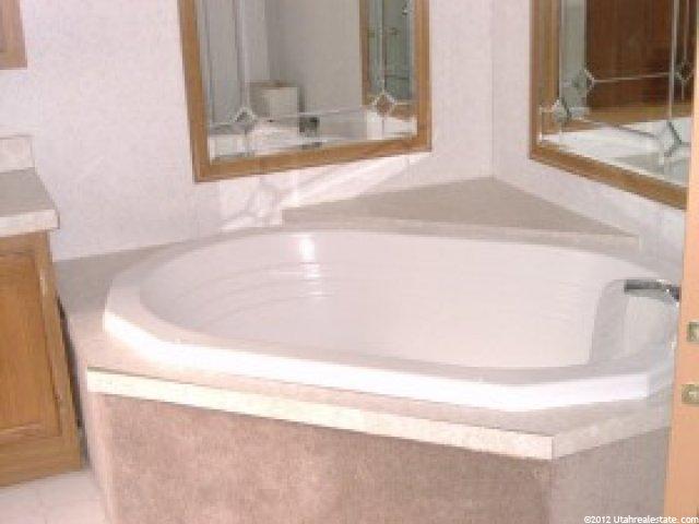 262 E 700 N, Vernal, UT 84078 — photo 2