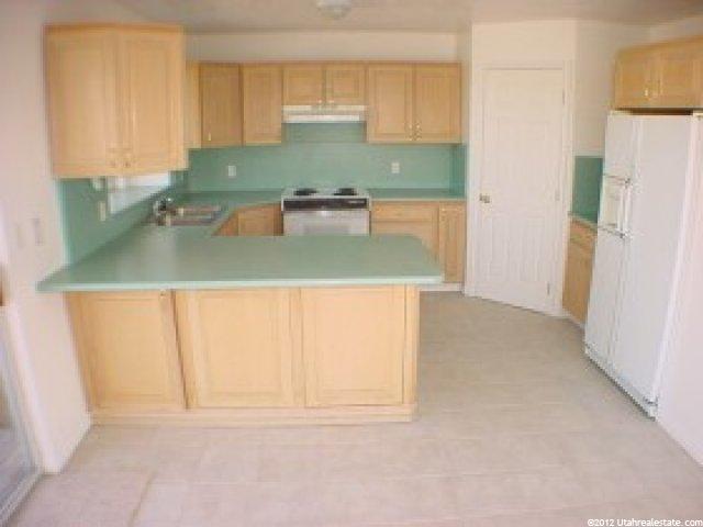 1029 Cobalt Ln, Sandy, UT 84094 — photo 4