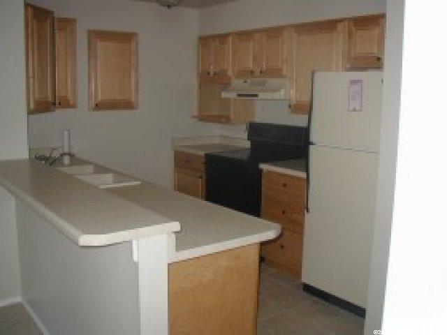 1206 E Waterside Cv S #21, Midvale, UT 84047 — photo 2