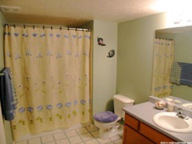5516 S 3275 W, Roy, UT 84067 — photo 7