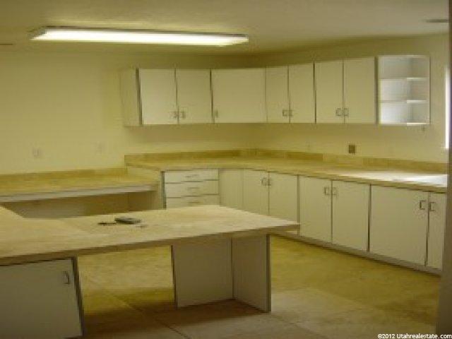 2127 E Oak Manor Dr, Sandy, UT 84092 — photo 4