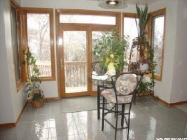 947 Mountain Side Dr, Farmington, UT 84025 — photo 4