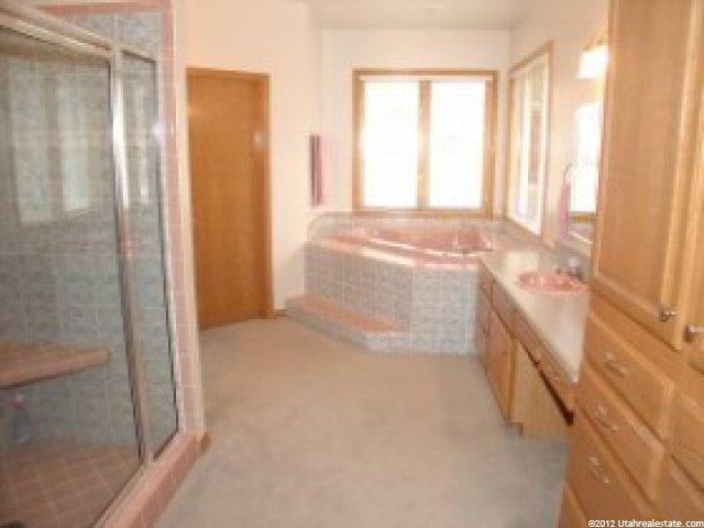 947 Mountain Side Dr, Farmington, UT 84025 — photo 8