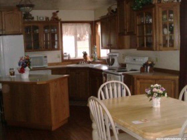 577 S 2100 W, Vernal, UT 84078 — photo 4