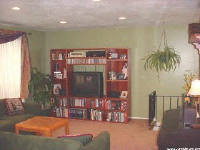 752 Amethyst St, Layton, UT 84041 — photo 8