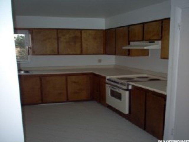 1466 E 2600 N, Layton, UT 84040 — photo 2