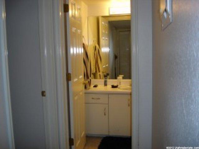5064 S 875 E, Murray, UT 84107 — photo 5