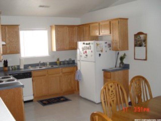 1128 E 1225 S, Clearfield, UT 84015 — photo 2
