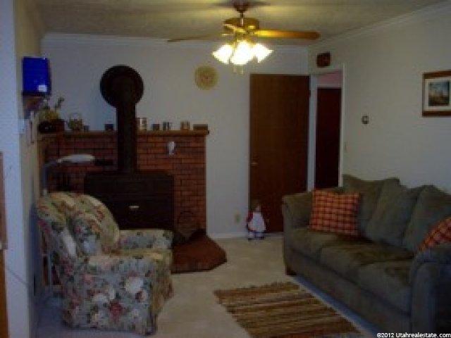 328 E 200 S, Farmington, UT 84025 — photo 2
