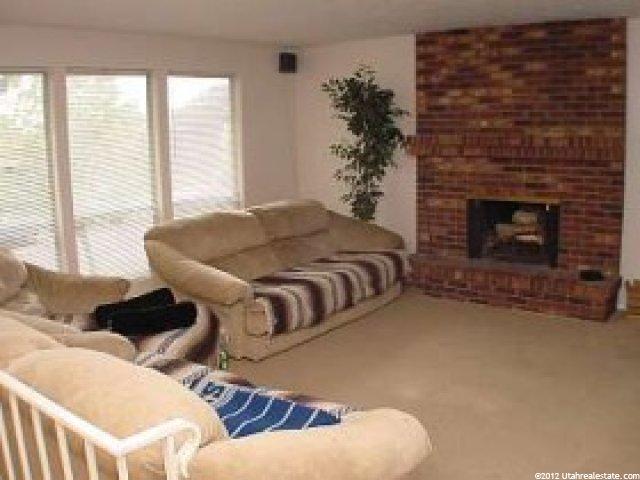 210 E Monticello Dr, Kaysville, UT 84037 — photo 2