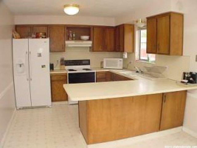210 E Monticello Dr, Kaysville, UT 84037 — photo 3