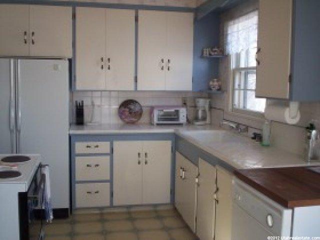 7419 Spruce St, Midvale, UT 84047 — photo 7