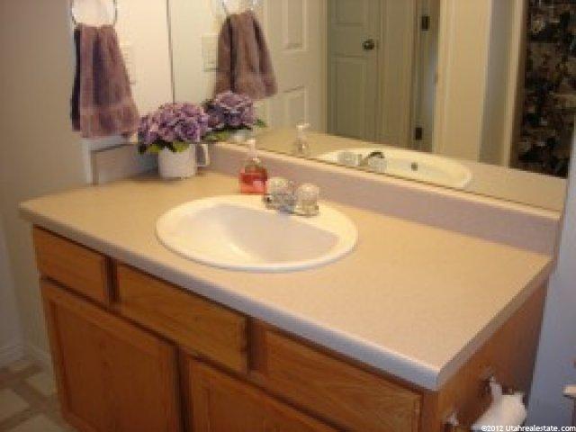 1018 S 940 W, Woods Cross, UT 84087 — photo 6