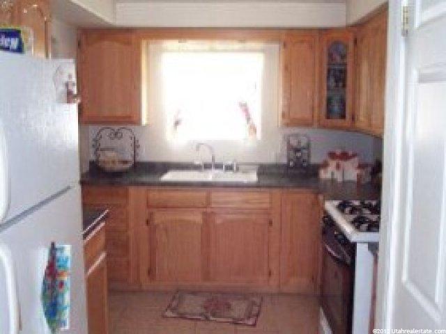 680 N Main St #E-15, Kaysville, UT 84037 — photo 3