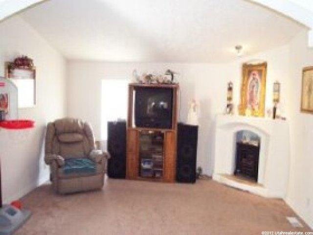 680 N Main St #E-15, Kaysville, UT 84037 — photo 5