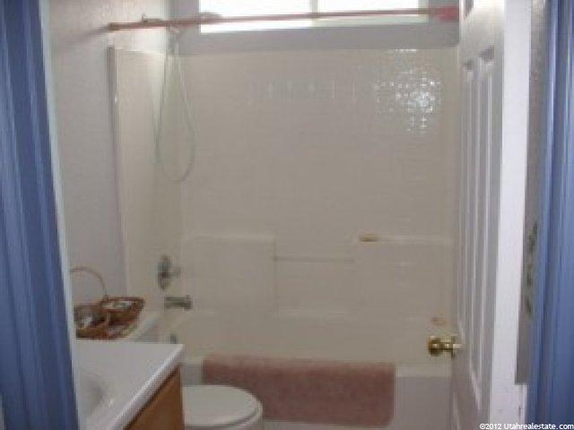 402 Larkin Ln, Kaysville, UT 84037 — photo 5