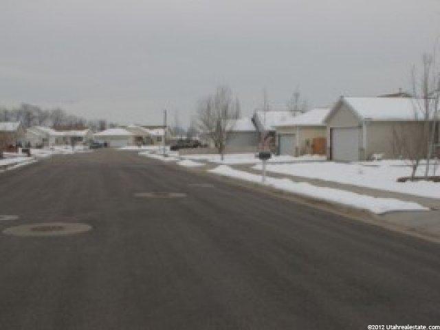 402 Larkin Ln, Kaysville, UT 84037 — photo 7
