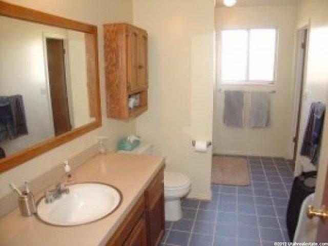 1018 W 500 S, Layton, UT 84041 — photo 7