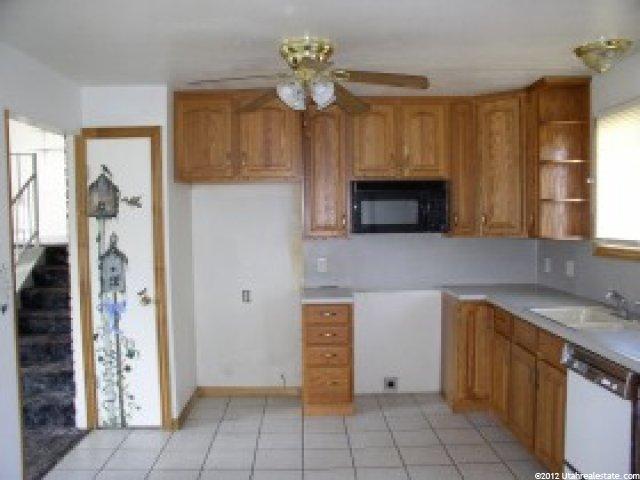 1088 W 25 N, Clearfield, UT 84015 — photo 3