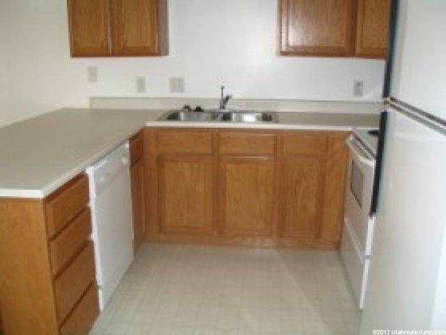 985 N 1125 W, Layton, UT 84041 — photo 3