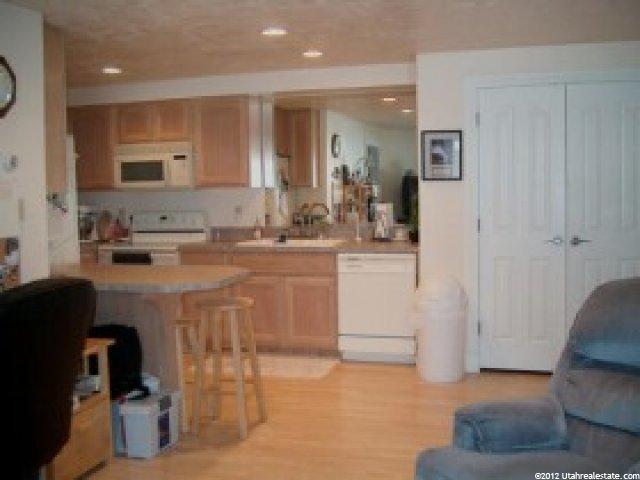 944 E Mutton Hollow Rd, Kaysville, UT 84037 — photo 8