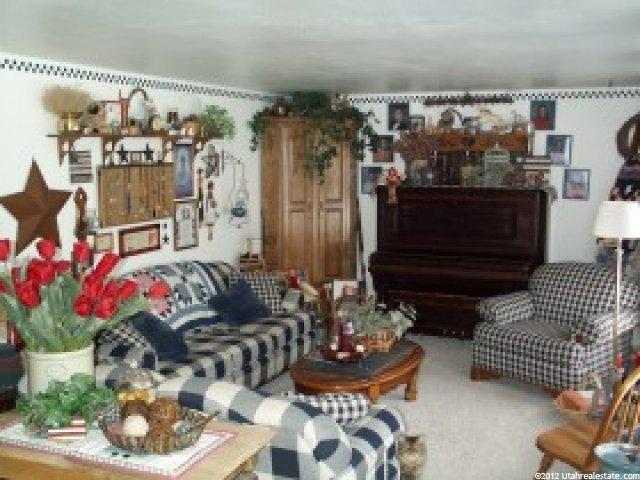 341 E 100 S, Hyrum, UT 84319 — photo 3