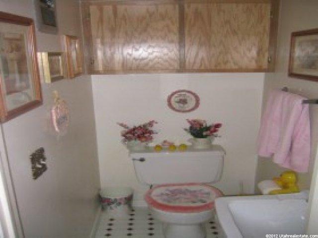 200 Maple St, Murray, UT 84107 — photo 2