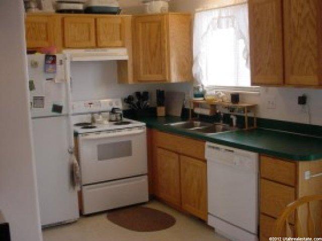 1633 N 775 W, Clinton, UT 84015 — photo 3