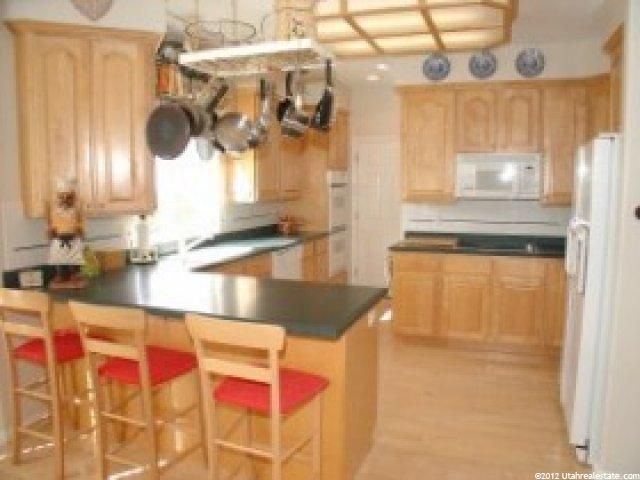 736 E Westbrook Rd N, Kaysville, UT 84037 — photo 3