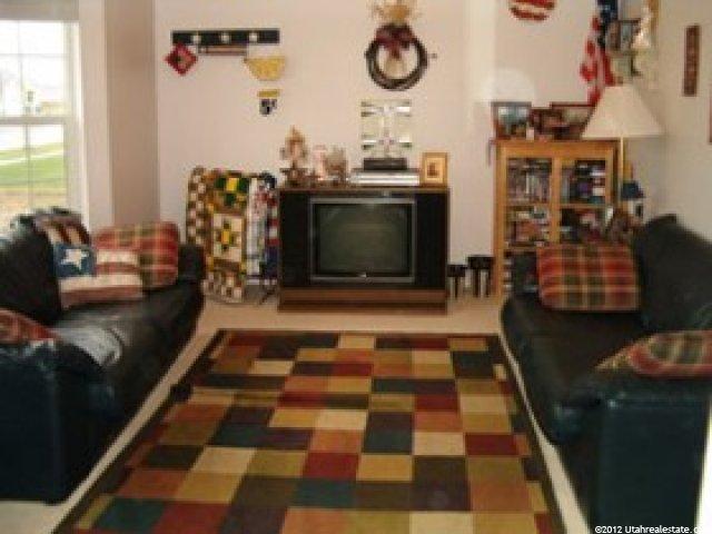 62 S 1350 E, Hyrum, UT 84319 — photo 4