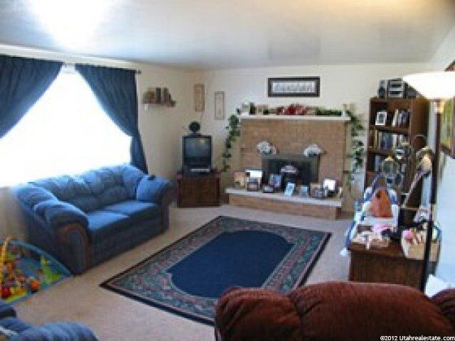 1423 W 2600 N, Clinton, UT 84015 — photo 2