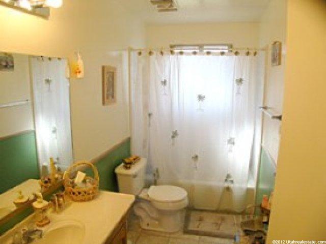 1423 W 2600 N, Clinton, UT 84015 — photo 5