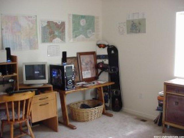 652 W 800 N, Clinton, UT 84015 — photo 3