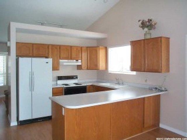 8052 S 865 E, Sandy, UT 84094 — photo 2