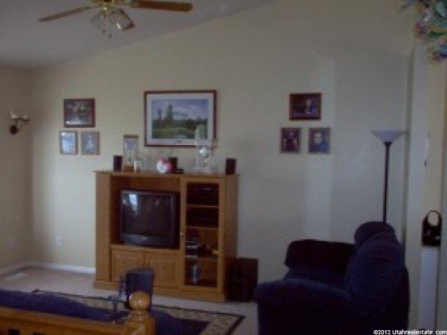 2447 W 2000 N, Clinton, UT 84015 — photo 2