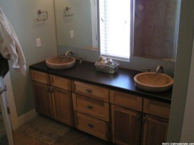 290 E Eagle Ridge Dr S, North Salt Lake, UT 84054 — photo 8