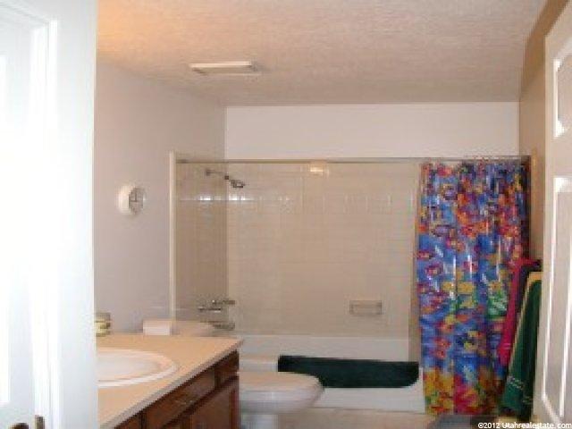 329 W 1900 N, Layton, UT 84041 — photo 3