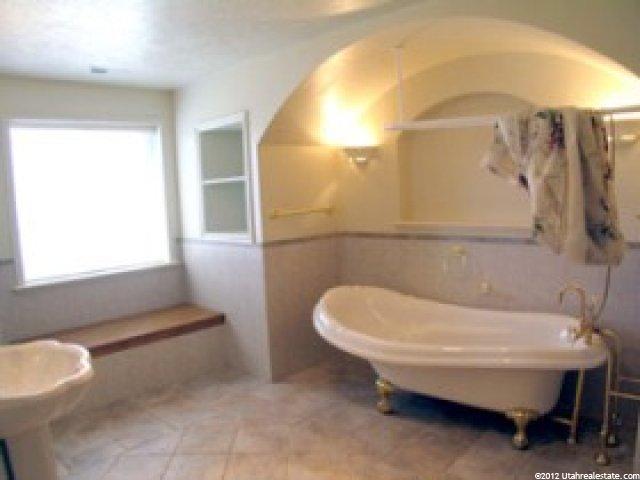 2163 W 1680 N, Clinton, UT 84015 — photo 7