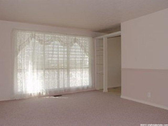 10355 Serpentine Cir, Sandy, UT 84094 — photo 2