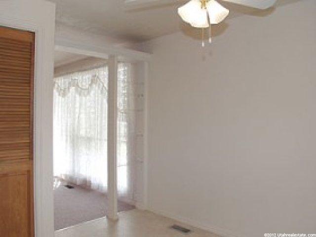 10355 Serpentine Cir, Sandy, UT 84094 — photo 4