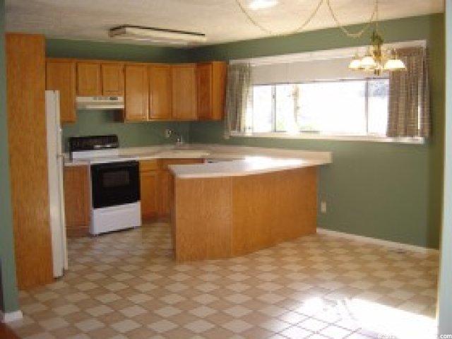 1631 E Fieldcrest Ln, Holladay, UT 84117 — photo 2
