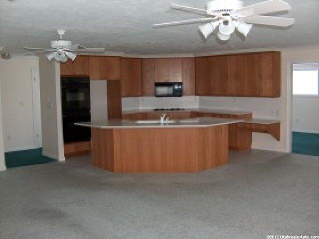 8672 S Tracy Dr, Sandy, UT 84093 — photo 3