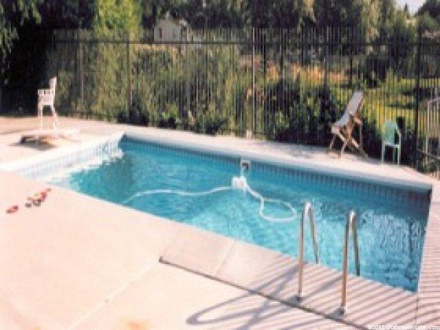 30 W Stauffer Ln S, Murray, UT 84107 — photo 2