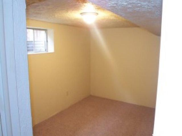 1021 Doxey St, Ogden, UT 84403 — photo 8