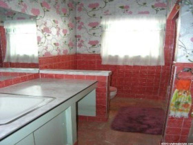 578 Canyon Rd, Ogden, UT 84401 — photo 6