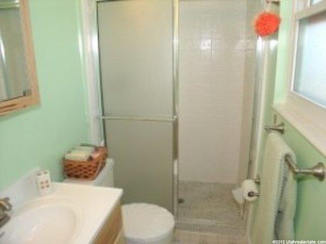 194 S 1000 E, Layton, UT 84041 — photo 7