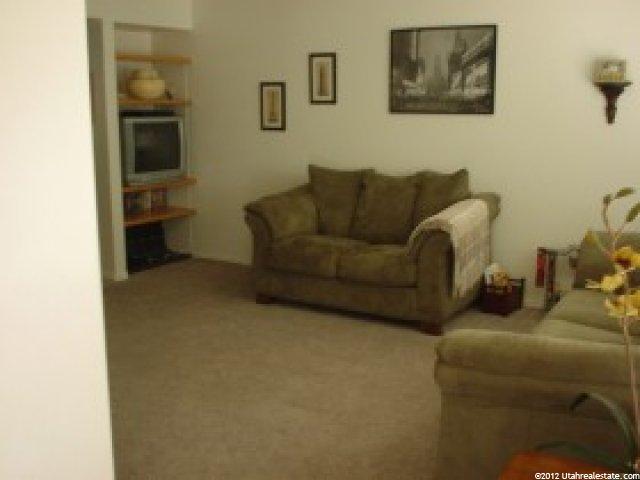 1028 S Sara Ln, Ogden, UT 84404 — photo 2