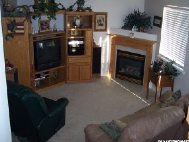 1095 W 400 S, Layton, UT 84041 — photo 2