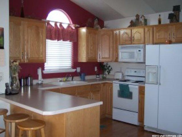 1095 W 400 S, Layton, UT 84041 — photo 3