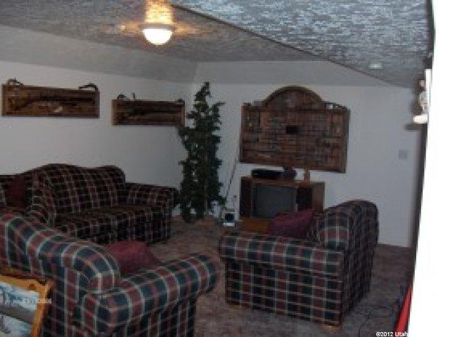 1387 N 1800 W, Clinton, UT 84015 — photo 7
